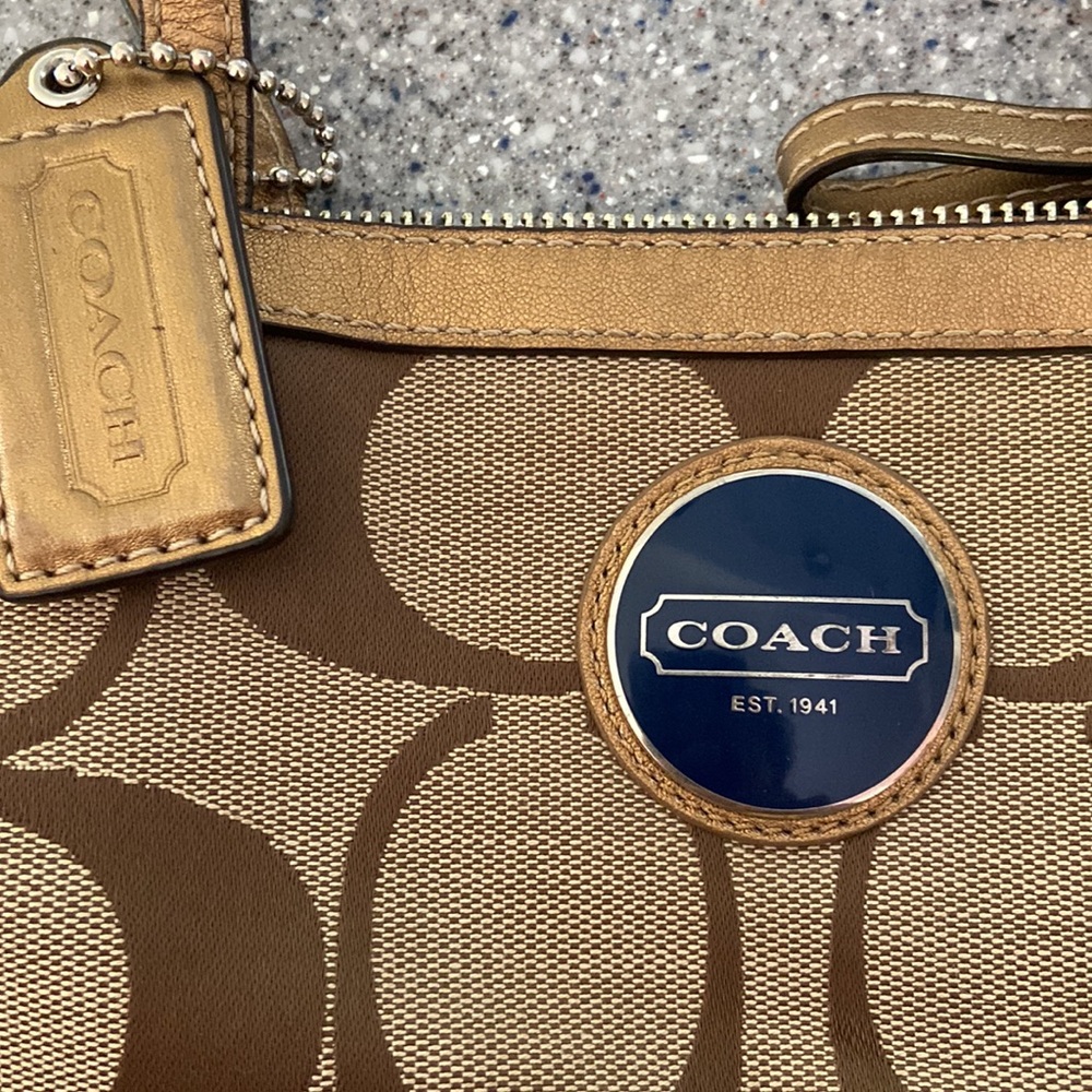 Coach bag - Picture 2 of 7